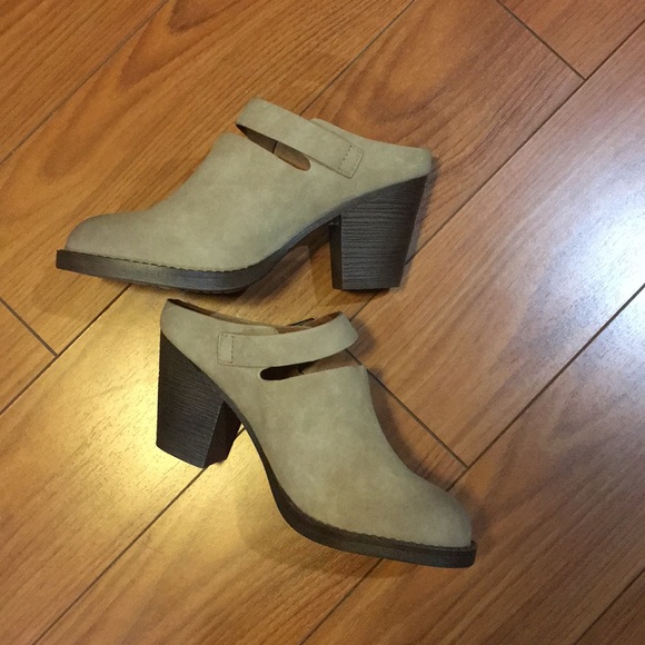 New BC Footwear Vegan Suede Mule - Picture 6 of 8